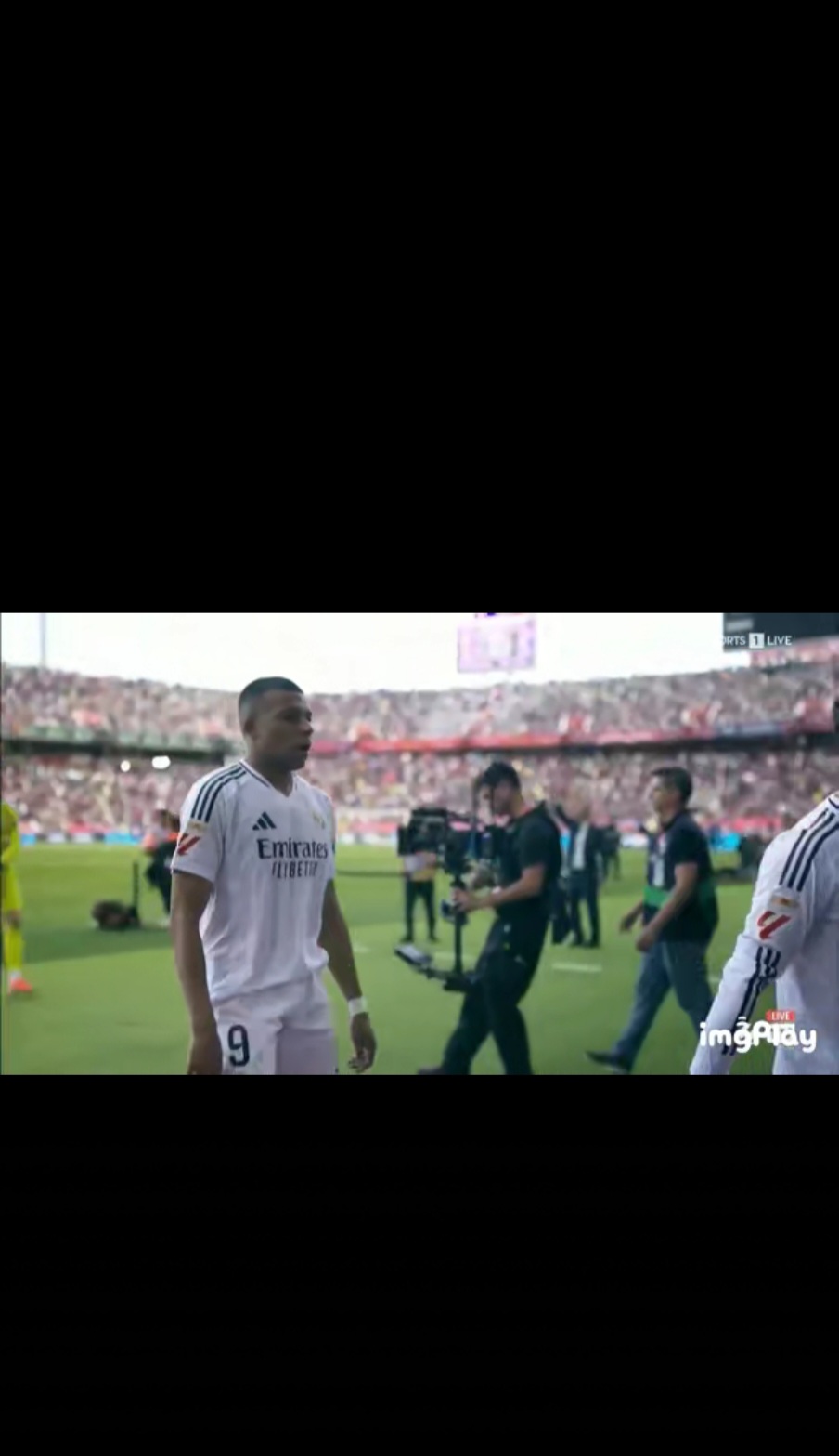 爱游戏品牌站点-包含姆巴佩重返赛场，出色防守首场状态出色，中国队观众沸腾！全场沸腾不已的词条